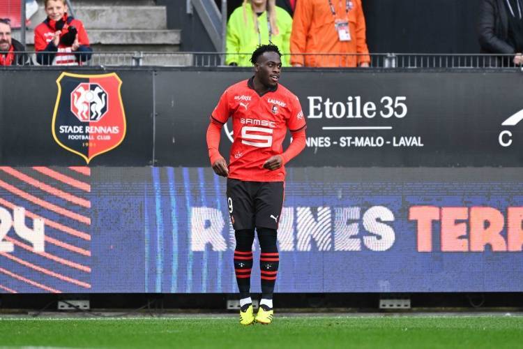 队报：勒沃库森和纽卡斯尔有意卡里姆恩多，本赛季法甲打进17球